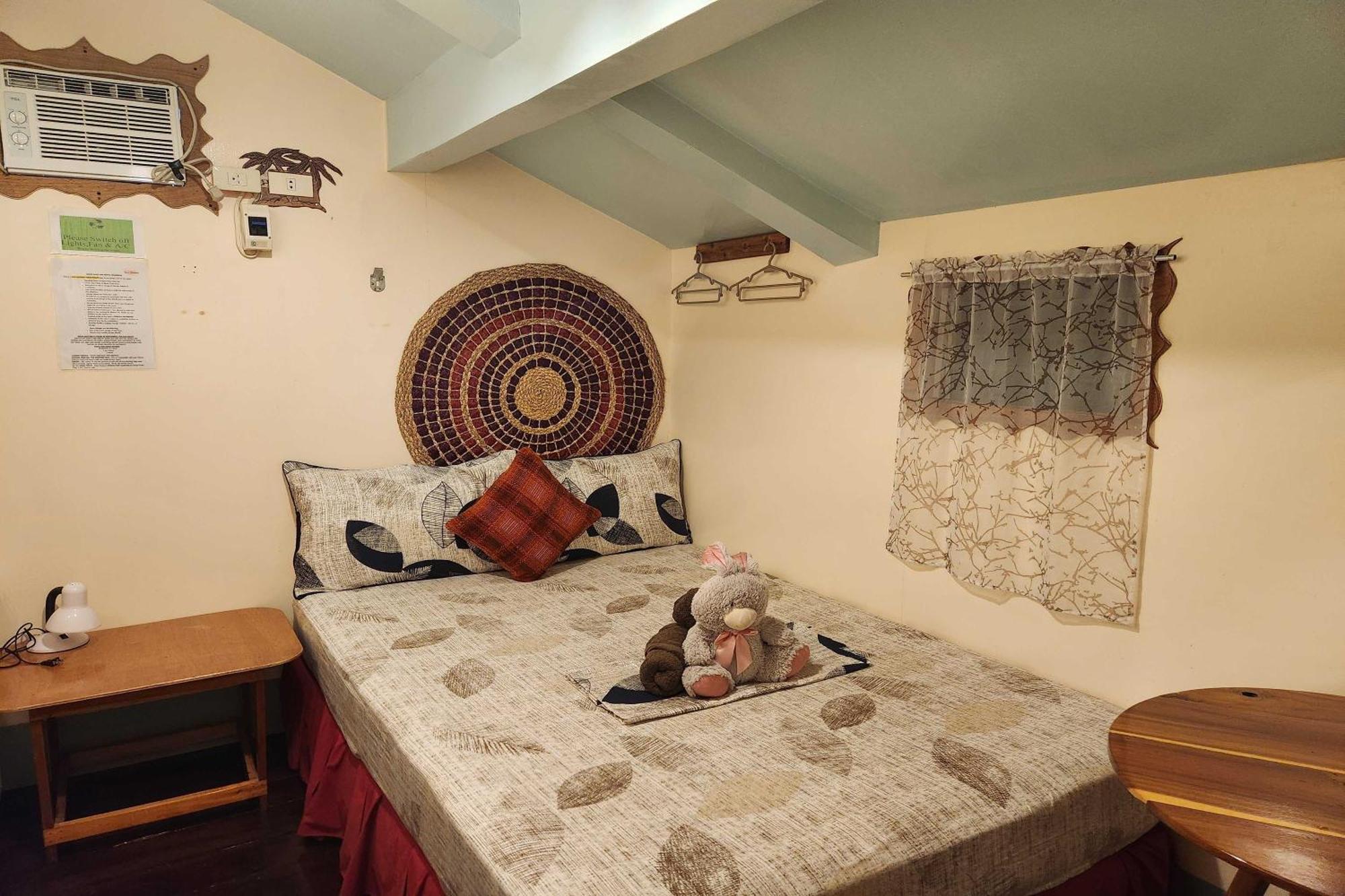 Balai Vivencio Hostel Puerto Princesa Ngoại thất bức ảnh